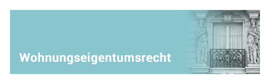 Balkonfenster eines herrschaftlichen Altbaus